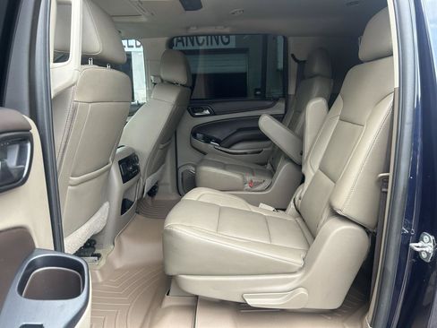 Used 2017 Chevrolet Suburban LT AWD/4WD image 28
