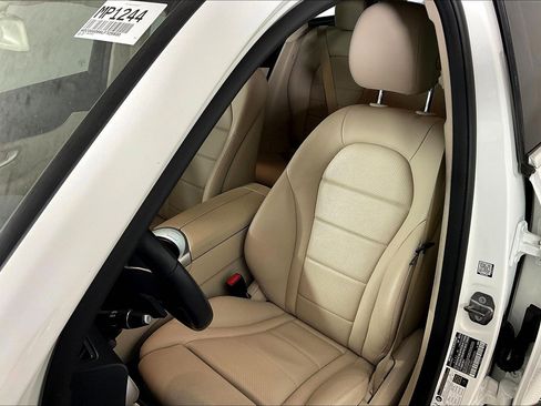 Used 2020 Mercedes-Benz GLC 300 image 25