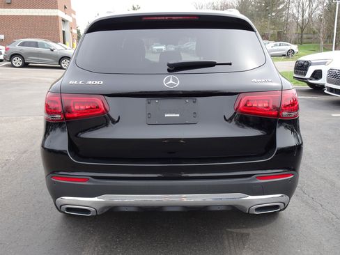 Used 2021 Mercedes-Benz GLC 300 4MATIC image 4