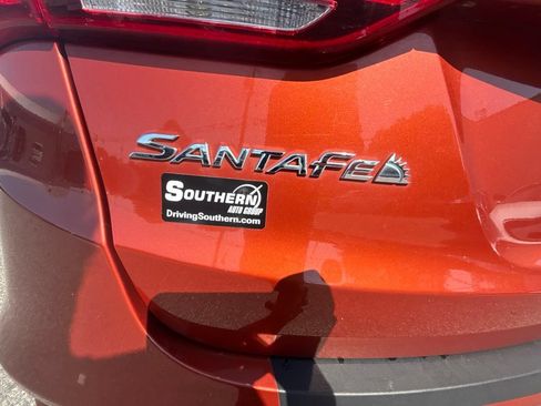 Used 2017 Hyundai Santa Fe Sport FWD image 23