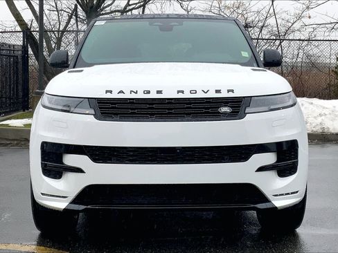 New 2026 Land Rover Range Rover Sport Dynamic SE image 3