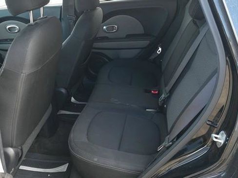 Used 2017 Kia Soul + FWD image 9