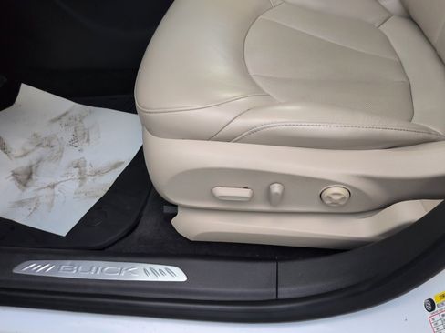 Used 2017 Buick Envision Premium image 27