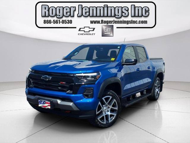 Used 2024 Chevrolet Colorado Z71 w/ Z71 Convenience Package 2 AWD/4WD image 1