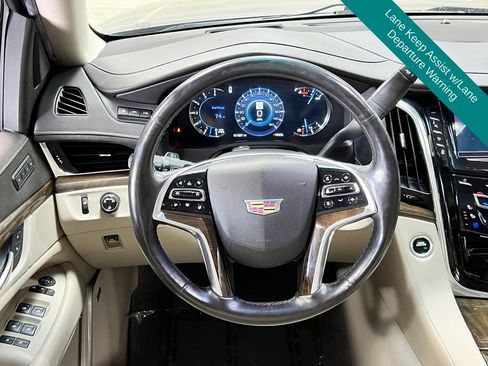 Used 2019 Cadillac Escalade Premium Luxury w/ Escalade Sport Edition AWD/4WD image 30