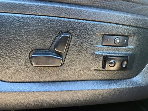 Used 2018 RAM 2500 Laramie w/ Convenience Group image 15