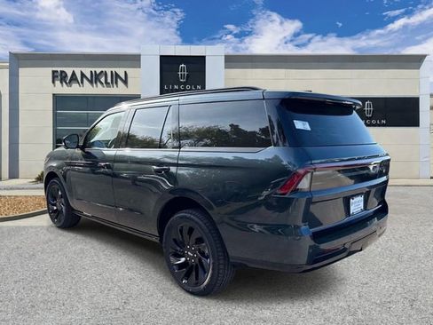 New 2026 Lincoln Navigator Reserve AWD/4WD image 5
