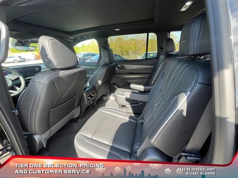 New 2026 Buick Enclave Avenir w/ Super Cruise Package image 13