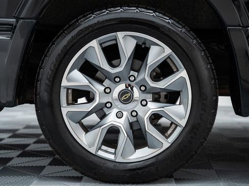 Used 2023 Chevrolet Express 2500 RWD image 16