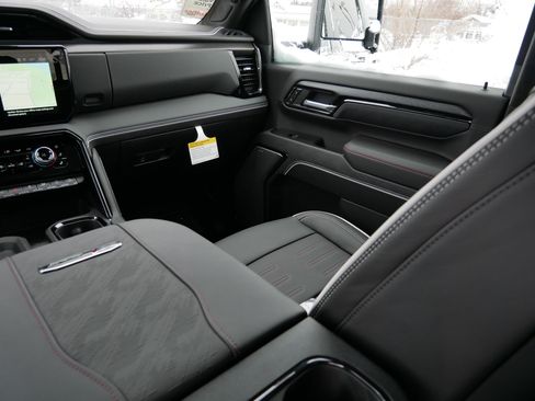 New 2026 GMC Sierra 2500 AT4X image 15