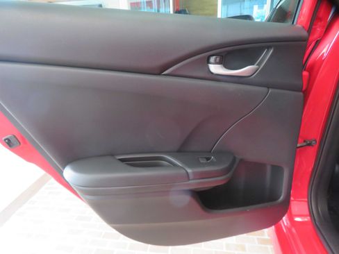 Used 2020 Honda Civic Sport image 17