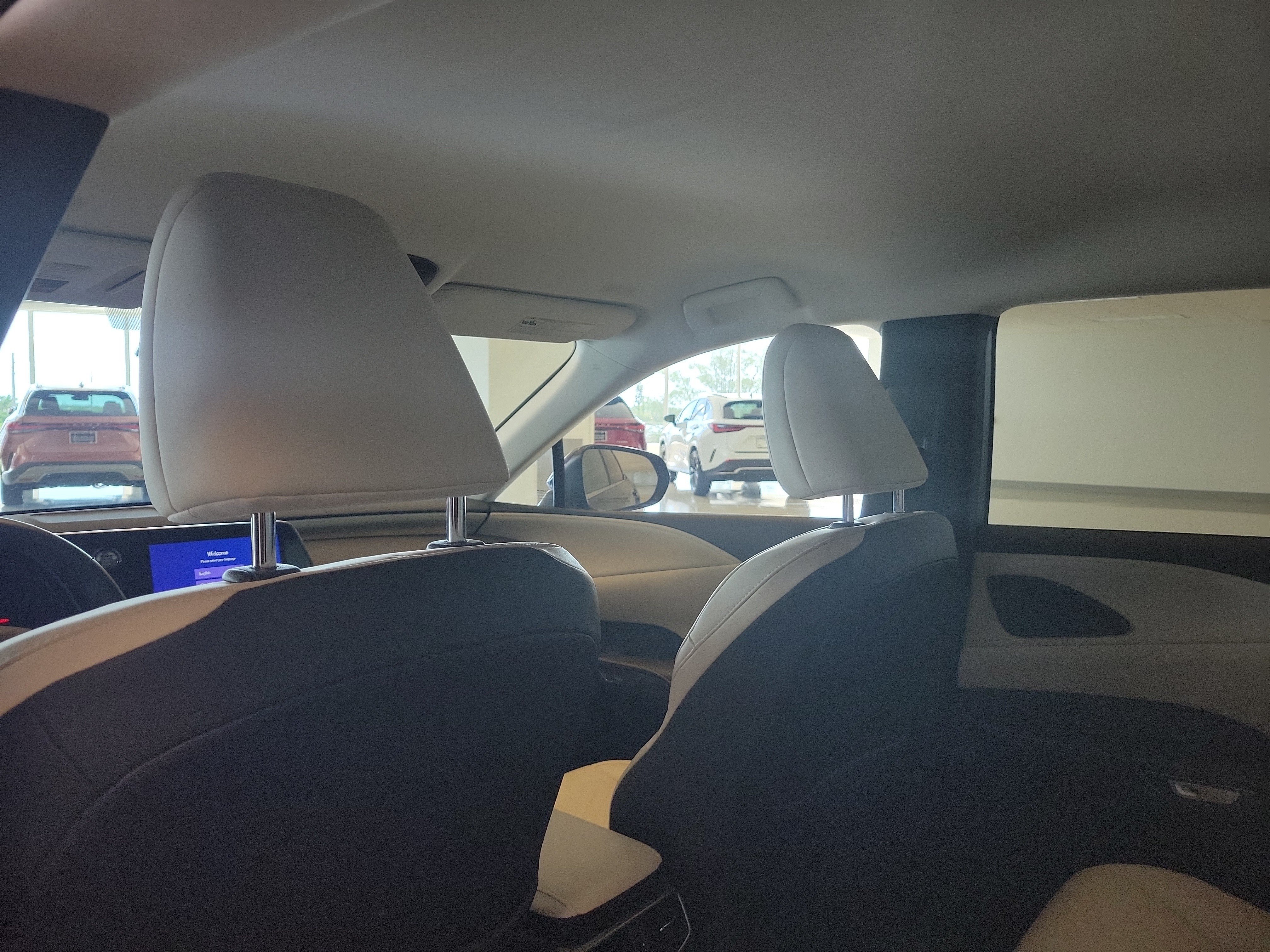 Used 2023 Lexus RX 350 FWD image 16