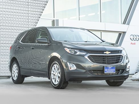 Used 2018 Chevrolet Equinox LT image 1