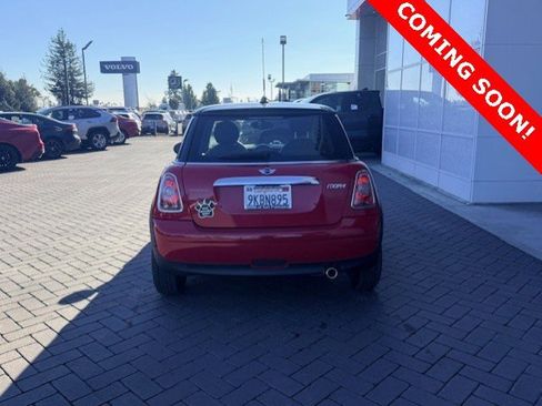Used 2010 MINI Cooper Hardtop image 3