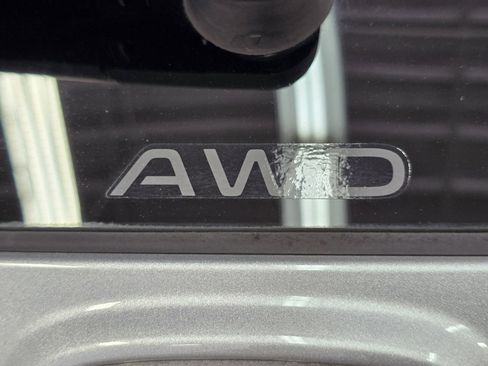 Used 2024 Honda CR-V EX image 19