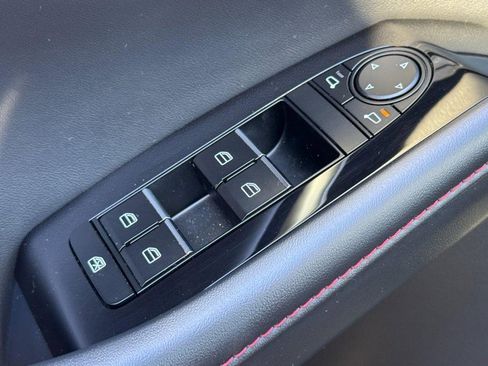 Used 2025 MAZDA CX-30 AWD 2.5 S w/ Preferred Package image 22