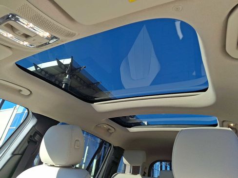 Certified 2023 Mercedes-Benz GLB 250 4MATIC image 3