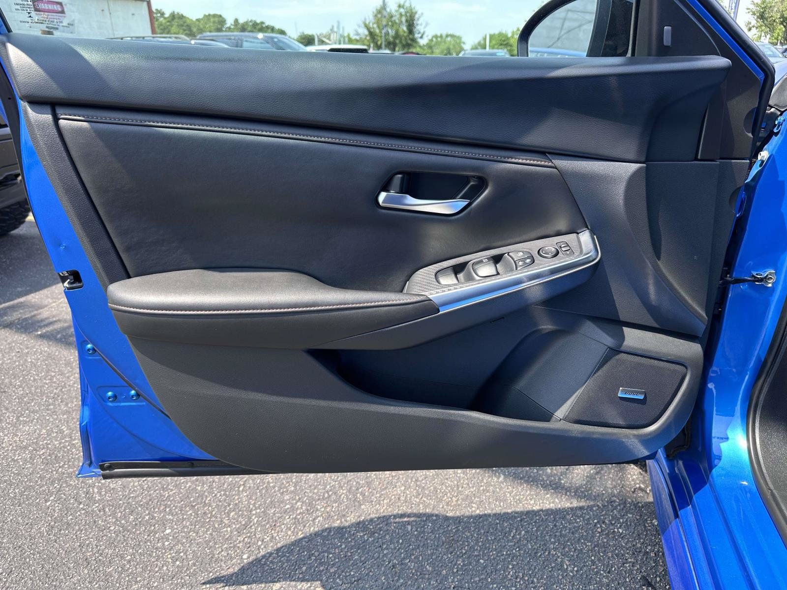 Used 2023 Nissan Sentra SR w/ SR Premium Package FWD image 9