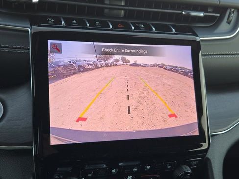 New 2025 Jeep Grand Cherokee L Overland w/ Luxury Tech Group IV AWD/4WD image 36