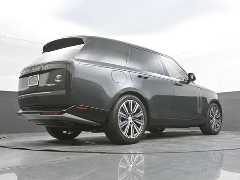 Used 2023 Land Rover Range Rover SE AWD/4WD image 36