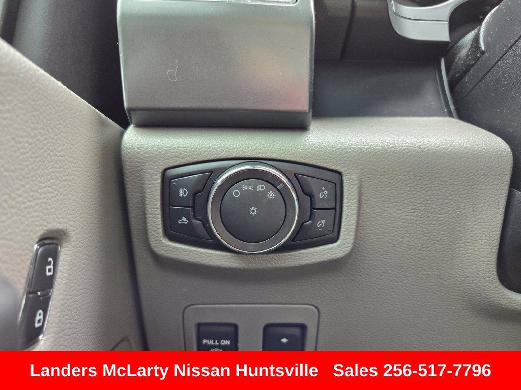 Used 2017 Ford F150 XLT w/ Equipment Group 302A Luxury RWD image 28