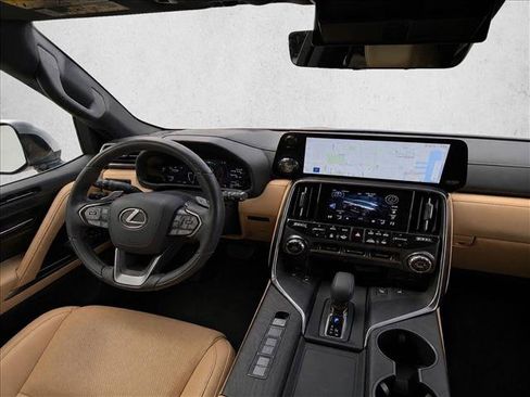 Used 2025 Lexus LX 700h Luxury AWD/4WD image 26
