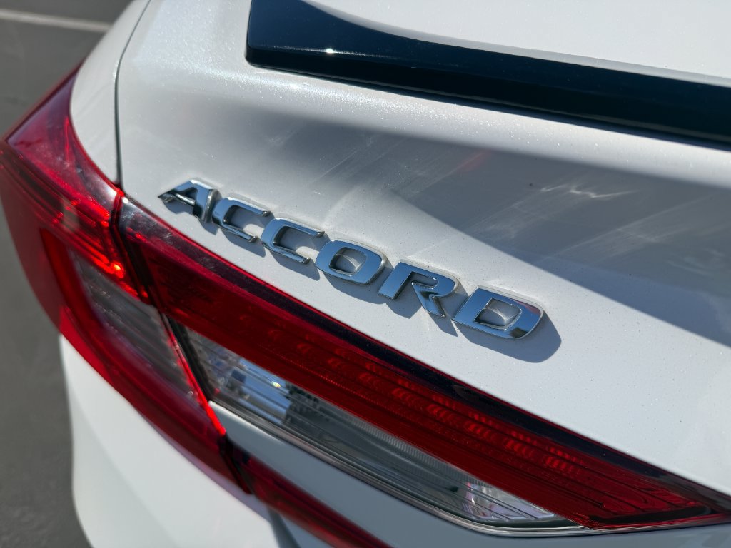 Used 2021 Honda Accord Sport image 6