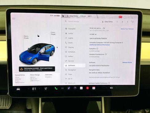 Used 2020 Tesla Model 3 Standard Range image 18