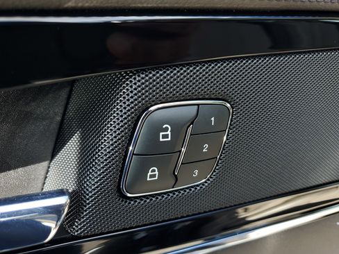 Certified 2021 Lincoln Nautilus Reserve image 18