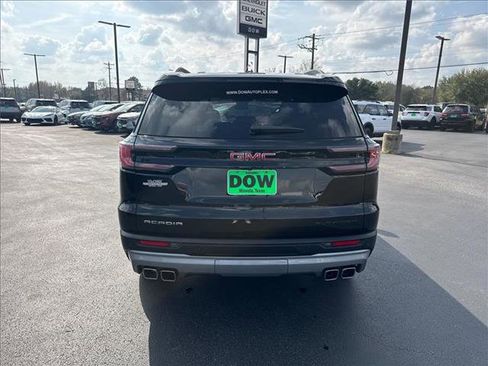 Used 2025 GMC Acadia Elevation image 9