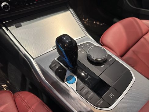 Used 2023 BMW i4 eDrive35 w/ Premium Package image 18