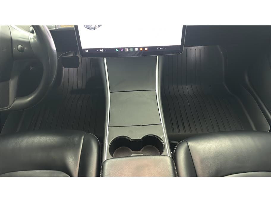 Used 2018 Tesla Model 3 Long Range RWD image 25