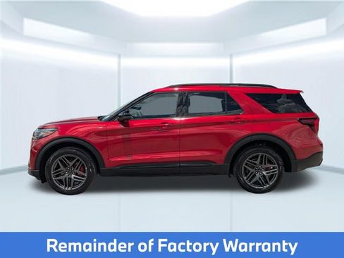 Used 2025 Ford Explorer ST-Line w/ Premium Package AWD/4WD image 2