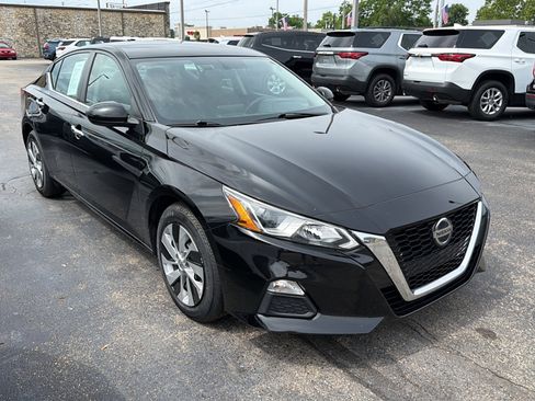 Used 2020 Nissan Altima 2.5 S FWD image 1