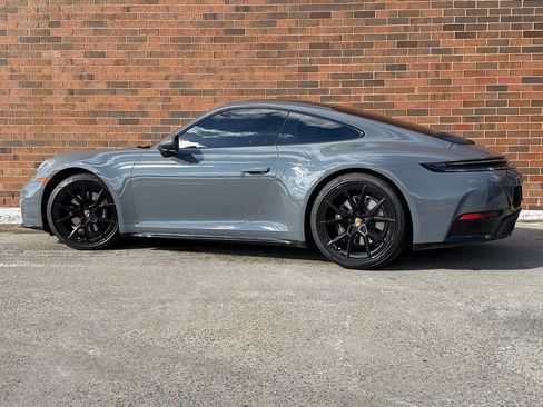 Certified 2025 Porsche 911 Carrera image 3