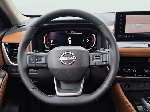New 2026 Nissan Rogue Platinum AWD/4WD image 13