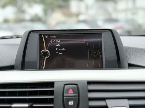 Used 2014 BMW 320i xDrive Sedan image 35