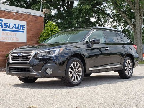 Used 2019 Subaru Outback 2.5i Touring w/ Popular Package #3A AWD/4WD image 1