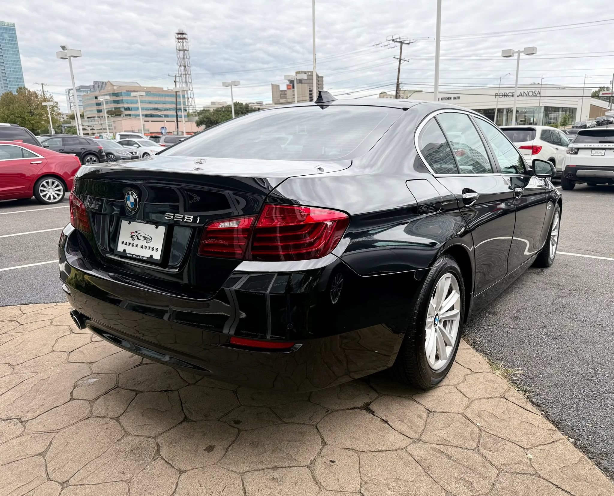 Used 2015 BMW 528i xDrive Sedan AWD/4WD image 7
