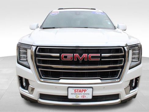 Used 2022 GMC Yukon SLT w/ SLT Premium Package AWD/4WD image 8
