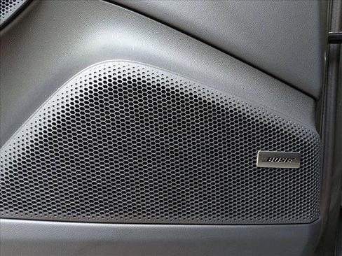 Used 2025 Porsche Macan Electric image 14