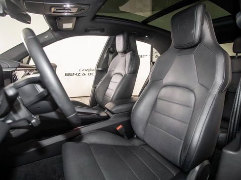 Used 2024 Porsche Macan 4 Electric image 14