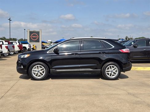 Used 2022 Ford Edge SEL w/ Convenience Package image 3