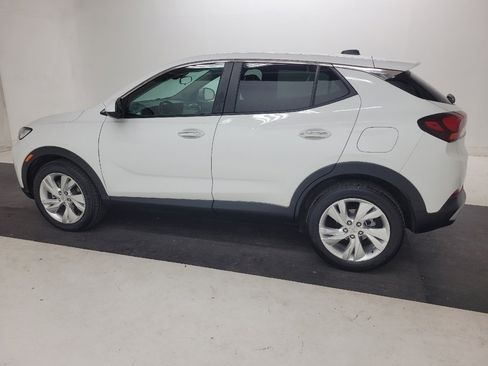 Used 2024 Buick Encore GX Preferred FWD image 3