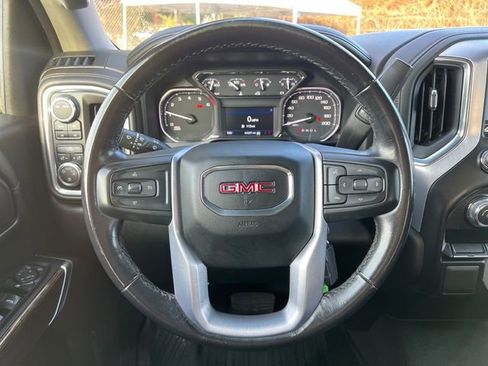 Used 2022 GMC Sierra 1500 SLE image 19