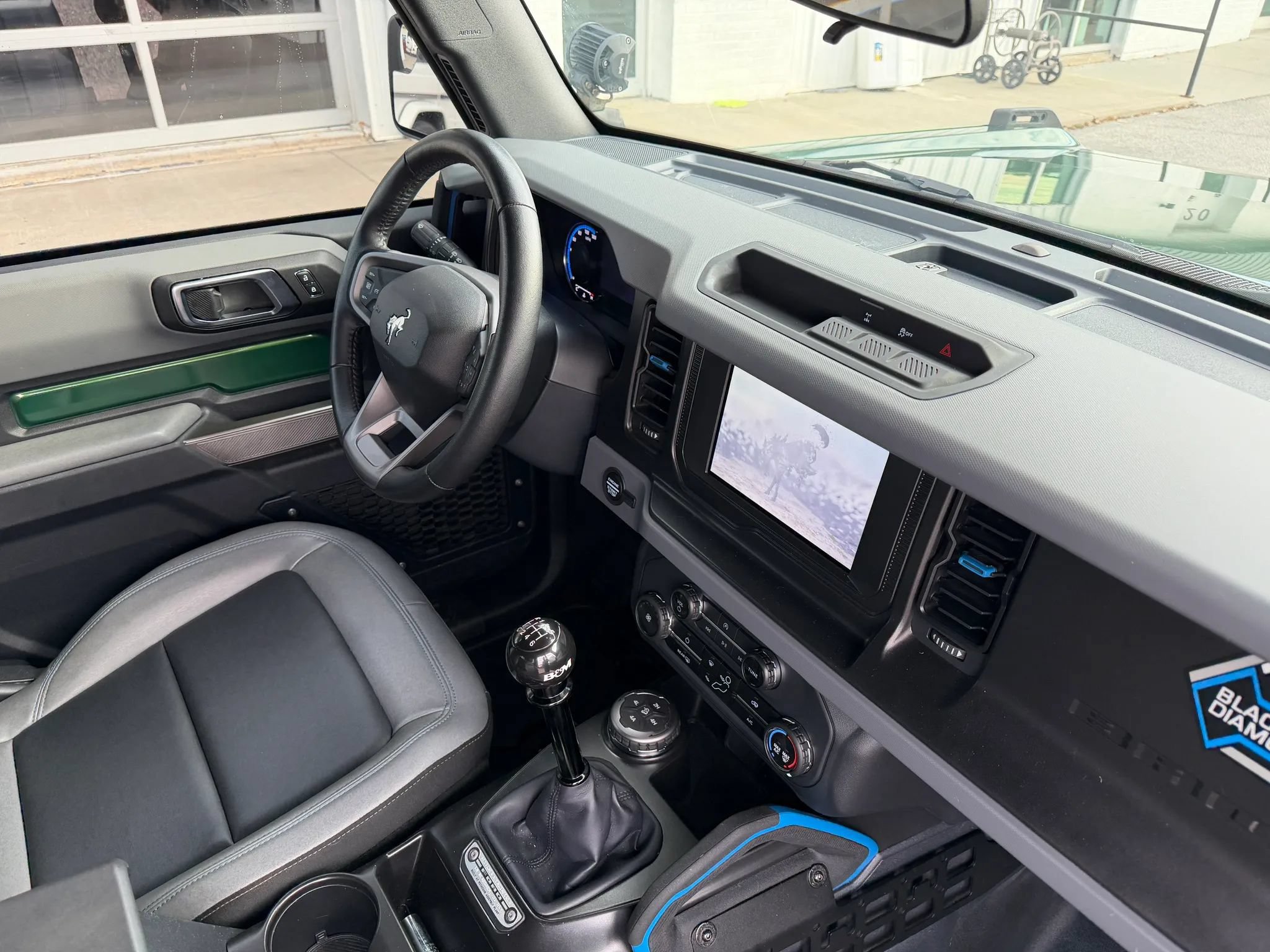 Used 2023 Ford Bronco Black Diamond AWD/4WD image 24