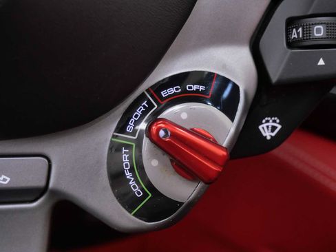 Certified 2019 Ferrari Portofino RWD image 28