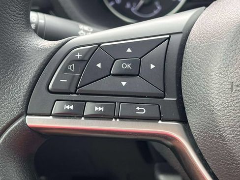 Certified 2023 Nissan Sentra SV FWD image 20