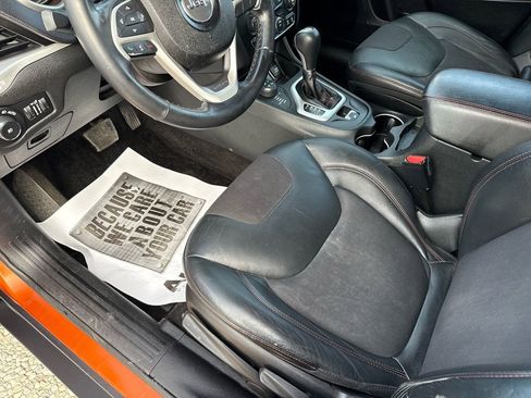 Used 2015 Jeep Cherokee Trailhawk w/ Trailer Tow Group image 32