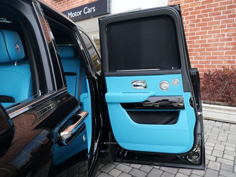 Certified 2024 Rolls-Royce Cullinan image 29